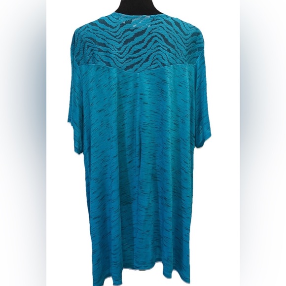 Avenue Women’s Multicolor V-Neck Tie-Dye Beaded Blouse, Size 30/32 - Picture 3 of 13